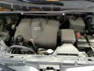 2020 Toyota Sienna L with VIN 5TDZZ3DC5LS082943, listed as a Copart auction lot 66805195 with 33,701 mi miles and Salvage title. Bid and sale history available at DreamBid. Image 14.