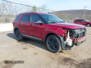 2017 Ford Explorer XLT with VIN 1FM5K8D82HGB68395, listed as a IAAI auction lot 41782335 with 155,143 mi miles and . Bid and sale history available at carsss.com. Image 1.