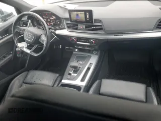 2018 Audi SQ5 Premium Plus with VIN WA1A4AFY4J2108522, listed as a Copart auction lot 43449595 with 76,156 mi miles and Salvage Title. Bid and sale history available at DreamBid. Image 8.