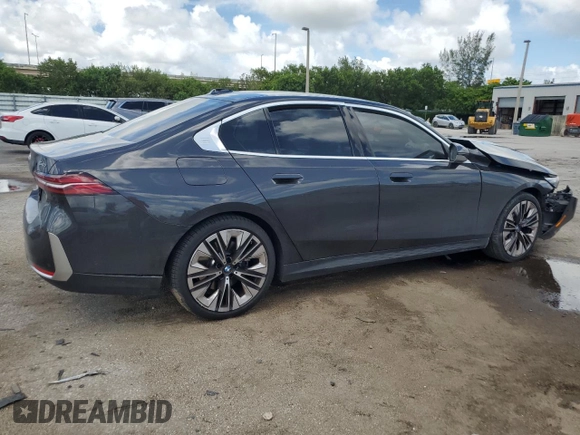 2024 BMW 5 Series 540i xDrive with VIN WBA63FJ0XRCR17779, listed as a Copart auction lot 69214264 with 2,023 mi miles and Salvage Title. Bid and sale history available at carsss.com. Image 3.