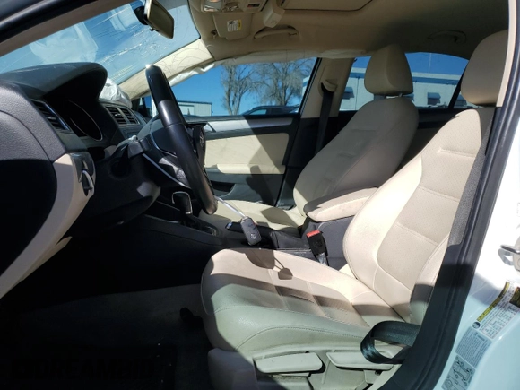 2015 Volkswagen Jetta Sedan 1.8T SE w/Connectivity with VIN 3VWD07AJ0FM305731, listed as a Copart auction lot 46712215 with 176,548 mi miles and Salvage Title. Bid and sale history available at carsss.com. Image 7.