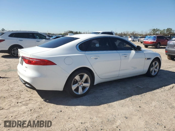 2018 Jaguar XF 25t with VIN SAJBR4FX9JCY61687, listed as a Copart auction lot 48227705 with 76,377 mi miles and Salvage Title. Bid and sale history available at carsss.com. Image 3.