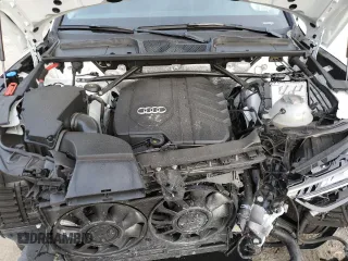 2022 Audi Q5 S line Premium Plus with VIN WA1EAAFY7N2085060, listed as a Copart auction lot 37747293 with 8,015 mi miles. Bid and sale history available at carsss.com. Image 12.