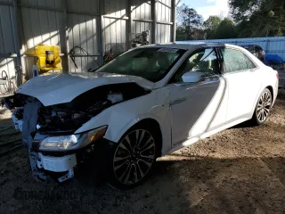 2020 Lincoln Continental Standard with VIN 1LN6L9PK3L5604366, listed as a Copart auction lot 85055304 with 32,594 mi miles and Salvage Title. Bid and sale history available at carsss.com. Image 1.