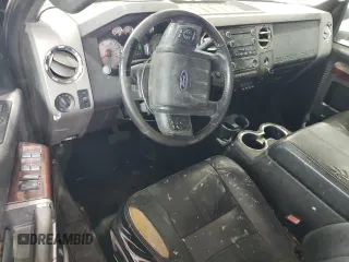 2009 Ford F-250 XL z VIN 1FTSW21RX9EB01871, wystawiony jako Copart lot #65187565 z przebiegiem 264 331 mil mil oraz Czysty tytuł • Clean title. Historia ofert i sprzedaży dostępna na DreamBid. Obrazek 8.