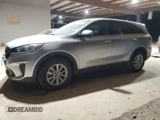 2020 Kia Sorento S z VIN 5XYPG4A51LG616381, wystawiony jako Copart lot #83741614 z przebiegiem 95 446 mil mil oraz Czysty tytuł • Clean title. Historia ofert i sprzedaży dostępna na DreamBid. Obrazek 1.