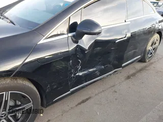 2023 Mercedes-Benz EQE 350 z VIN W1KEG1CB4PF027476, wystawiony jako IAAI lot #40777410 z przebiegiem 7 276 mil mil oraz . Historia ofert i sprzedaży dostępna na DreamBid. Obrazek 6.