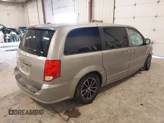 2018 Dodge Grand Caravan SXT z VIN 2C4RDGCG9JR137703, wystawiony jako IAAI lot #41512024 z przebiegiem 113 860 mil mil oraz . Historia ofert i sprzedaży dostępna na DreamBid. Obrazek 4.