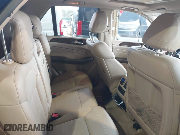 2014 Mercedes-Benz M 350 with VIN 4JGDA5HB0EA399894, listed as a IAAI auction lot 42040960 with 189,714 mi miles and . Bid and sale history available at carsss.com. Image 8.