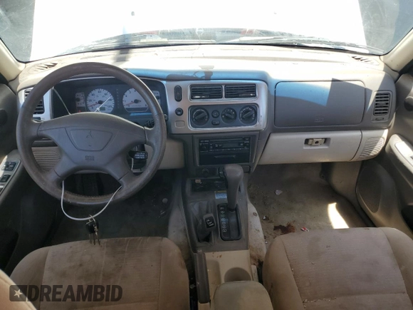 2002 Mitsubishi Montero XLS z VIN JA4MT31R42J048762, wystawiony jako Copart lot #54794835 z przebiegiem 124 978 mil mil oraz Czysty tytuł • Clean title. Historia ofert i sprzedaży dostępna na DreamBid. Obrazek 8.