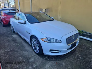 2013 Jaguar XJ with VIN SAJWJ1CD7D8V49599, listed as a Copart auction lot 43230675 with 133,163 mi miles and Clean Title. Bid and sale history available at carsss.com. Image 1.