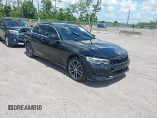 2021 BMW 3 Series 330i z VIN 3MW5R1J04M8B69253, wystawiony jako IAAI lot #42492393 z przebiegiem 41 811 mil mil oraz . Historia ofert i sprzedaży dostępna na DreamBid. Obrazek 1.