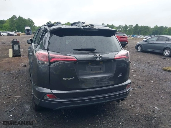 2018 Toyota RAV4 LE with VIN JTMBFREV3JJ225685, listed as a IAAI auction lot 39857350 with 40,395 mi miles. Bid and sale history available at carsss.com. Image 16.