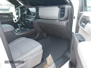 2023 Chevrolet Silverado 1500 LT with VIN 2GCUDDED0P1115091, listed as a IAAI auction lot 41615543 with 30,830 mi miles. Bid and sale history available at carsss.com. Image 5.