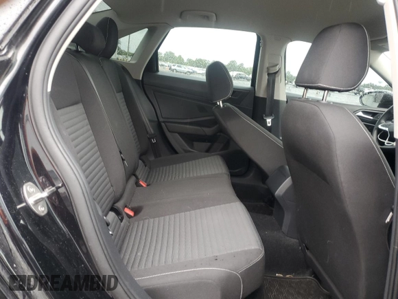 2024 Volkswagen Jetta S with VIN 3VW5M7BU8RM027831, listed as a Copart auction lot 58530865 with 32,283 mi miles and Salvage title. Bid and sale history available at DreamBid. Image 10.