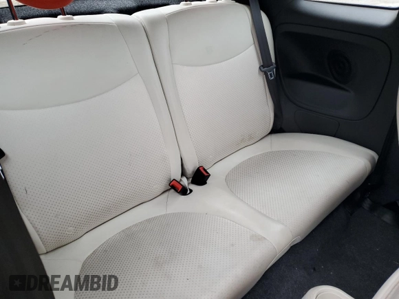 2014 FIAT 500e z VIN 3C3CFFGE6ET244735, wystawiony jako Copart lot #74112064 z przebiegiem 52 226 mil mil oraz Szkoda całkowita • Salvage title. Historia ofert i sprzedaży dostępna na DreamBid. Obrazek 12.