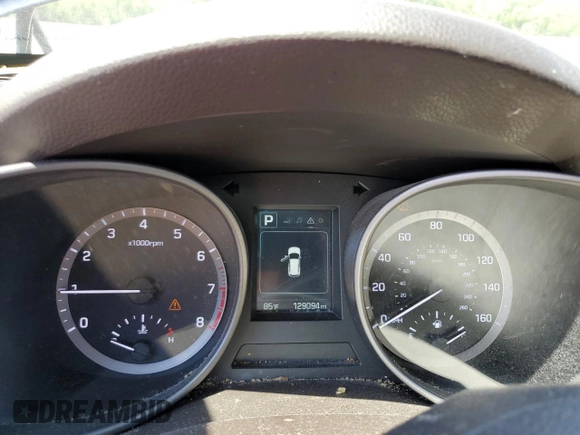 2017 Hyundai Santa Fe 2.4L z VIN 5XYZT3LB2HG496566, wystawiony jako Copart lot #57759925 z przebiegiem 129 094 mil mil oraz Szkoda całkowita • Salvage title. Historia ofert i sprzedaży dostępna na DreamBid. Obrazek 9.