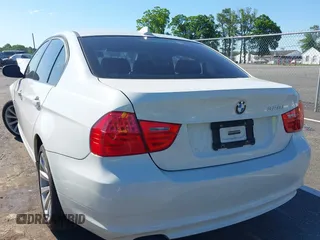 2011 BMW 3 Series 328i xDrive с VIN WBAPK5C53BA661805, выставлен на аукционе IAAI как лот 42299271 с пробегом 129 701 миль миль и . История ставок и продаж доступна на DreamBid. Изображение 3.