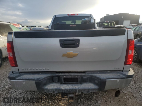 2011 Chevrolet Silverado 3500HD DRW LTZ with VIN 1GC4K1C81BF236370, listed as a Copart auction lot 44713845 with 198,785 mi miles and Salvage Title. Bid and sale history available at carsss.com. Image 6.