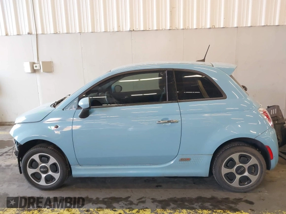 2017 FIAT 500e with VIN 3C3CFFGE7HT546071, listed as a IAAI auction lot 40858363 with 37,454 mi miles. Bid and sale history available at carsss.com. Image 15.