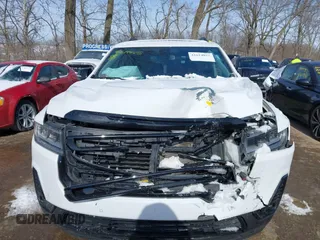 2021 GMC Acadia SLT with VIN 1GKKNMLS2MZ163379, listed as a IAAI auction lot 41614025 with 61,232 mi miles. Bid and sale history available at carsss.com. Image 11.