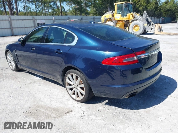 2010 Jaguar XF Premium Luxury with VIN SAJWA0GB5ALR78767, listed as a IAAI auction lot 41733047 with 1 mi miles. Bid and sale history available at carsss.com. Image 3.
