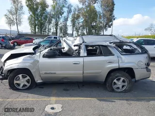 2004 Chevrolet TrailBlazer LT with VIN 1GNDS13S442417203, listed as a IAAI auction lot 41858690 with 98,983 mi miles. Bid and sale history available at carsss.com. Image 14.