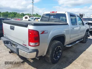 2012 GMC Sierra 1500 SLE z VIN 3GTP2VE71CG159590, wystawiony jako IAAI lot #42291489 z przebiegiem 167 528 mil mil oraz . Historia ofert i sprzedaży dostępna na DreamBid. Obrazek 4.