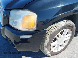 2008 GMC Envoy Denali with VIN 1GKET63M082175769, listed as a IAAI auction lot 41604135 with 136,013 mi miles. Bid and sale history available at carsss.com. Image 14.
