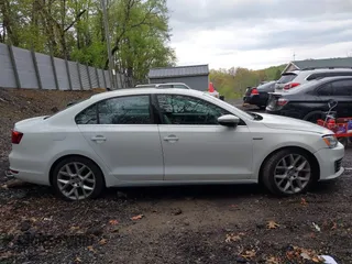 2014 Volkswagen Jetta GLI с VIN 3VW4T7AJ7EM315601, выставлен на аукционе IAAI как лот 42190687 с пробегом 113 220 миль миль и . История ставок и продаж доступна на DreamBid. Изображение 13.