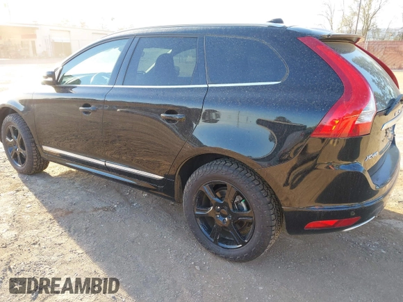2015 Volvo XC60 T6 with VIN YV4902RK3F2721804, listed as a IAAI auction lot 41833744 with 105,855 mi miles and . Bid and sale history available at DreamBid. Image 3.