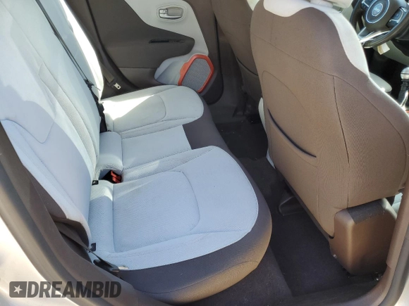 2015 Jeep Renegade Latitude with VIN ZACCJABH0FPB75982, listed as a Copart auction lot 49258385 with 121,737 mi miles and Salvage Title. Bid and sale history available at carsss.com. Image 11.