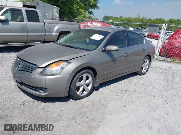 2007 Nissan Altima SL with VIN 1N4BL21E97C196766, listed as a IAAI auction lot 42032823 with 164,514 mi miles and . Bid and sale history available at DreamBid. Image 2.
