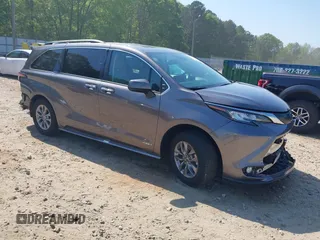 2021 Toyota Sienna XLE z VIN 5TDYRKEC0MS007394, wystawiony jako IAAI lot #42080004 z przebiegiem 75 553 mil mil oraz . Historia ofert i sprzedaży dostępna na DreamBid. Obrazek 1.
