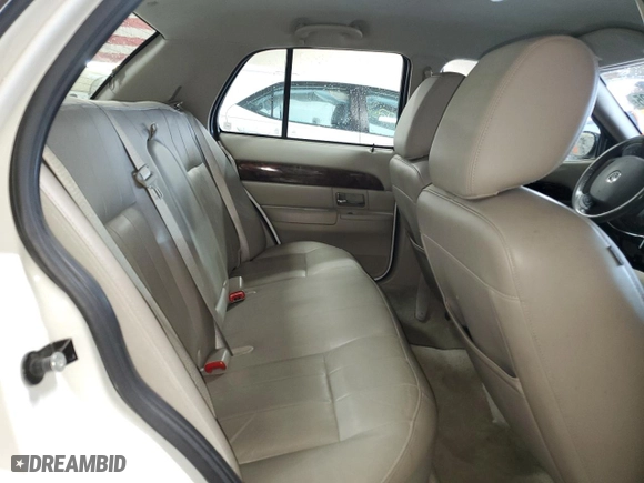 2011 Mercury Grand Marquis LS with VIN 2MEBM7FV8BX601426, listed as a Copart auction lot 51136425 with 189,952 mi miles and Salvage Title. Bid and sale history available at carsss.com. Image 10.