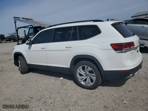 2022 Volkswagen Atlas 3.6L V6 SE w/Technology with VIN 1V2HR2CA5NC531417, listed as a Copart auction lot 51449465 with 5,825 mi miles and Salvage Title. Bid and sale history available at carsss.com. Image 2.