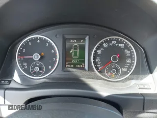 2017 Volkswagen Tiguan S z VIN WVGAV7AX5HK016877, wystawiony jako IAAI lot #42174845 z przebiegiem 99 334 mil mil oraz . Historia ofert i sprzedaży dostępna na DreamBid. Obrazek 7.