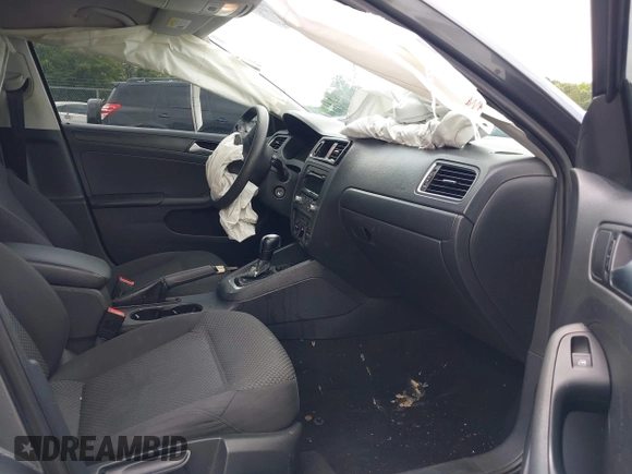 2013 Volkswagen Jetta S with VIN 3VW2K7AJ5DM285488, listed as a IAAI auction lot 42521944 with 132,655 mi miles and . Bid and sale history available at DreamBid. Image 5.
