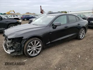 2021 Volvo S60 Momentum with VIN 7JR102FK3MG094687, listed as a Copart auction lot 48361733 with 17,920 mi miles. Bid and sale history available at carsss.com. Image 1.