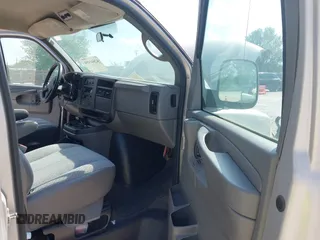 2007 Chevrolet Express Passenger with VIN 1GAHG39U571194706, listed as a IAAI auction lot 42641454 with 83,394 mi miles and . Bid and sale history available at DreamBid. Image 5.