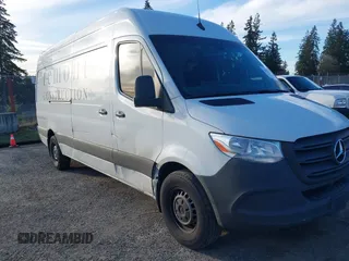 2022 Mercedes-Benz Sprinter Cargo with VIN W1Y4ECHY6NT089671, listed as a IAAI auction lot 41651929 with 51,540 mi miles. Bid and sale history available at carsss.com. Image 1.