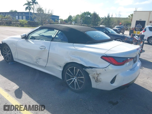 2024 BMW 4 Series 430i z VIN WBA23AT07RCP83781, wystawiony jako IAAI lot #41660520 z przebiegiem 24 064 mil mil oraz . Historia ofert i sprzedaży dostępna na DreamBid. Obrazek 3.