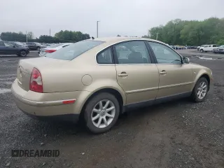 2004 Volkswagen Passat GLS z VIN WVWPD63B34E075688, wystawiony jako Copart lot #56297475 z przebiegiem 135 684 mil mil oraz Szkoda całkowita • Salvage title. Historia ofert i sprzedaży dostępna na DreamBid. Obrazek 3.