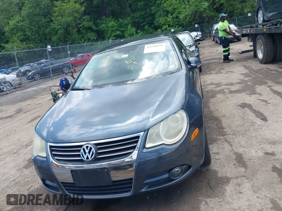 2007 Volkswagen Eos 3.2L с VIN WVWFB71F27V027570, выставлен на аукционе IAAI как лот 42251879 с пробегом 113 736 миль миль и . История ставок и продаж доступна на DreamBid. Изображение 12.