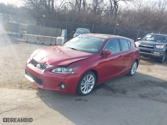 2013 Lexus CT 200h Hybrid with VIN JTHKD5BH7D2159944, listed as a IAAI auction lot 41791641 with 141,066 mi miles. Bid and sale history available at carsss.com. Image 2.