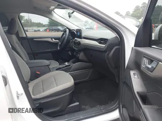 2021 Ford Escape SE with VIN 1FMCU0G67MUA28772, listed as a IAAI auction lot 42114499 with 21,818 mi miles and . Bid and sale history available at DreamBid. Image 5.