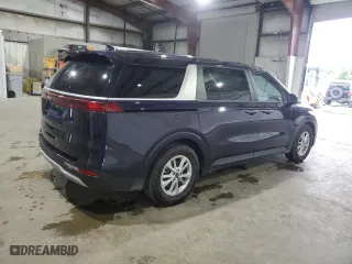 2024 Kia Carnival LX with VIN KNDNB4H32R6433738, listed as a Copart auction lot 72995464 with 12,190 mi miles and Clean Title. Bid and sale history available at carsss.com. Image 3.