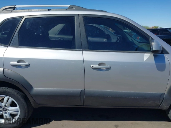 2006 Hyundai Tucson GLS with VIN KM8JN12DX6U357128, listed as a IAAI auction lot 41816481 with 212,846 mi miles. Bid and sale history available at carsss.com. Image 13.