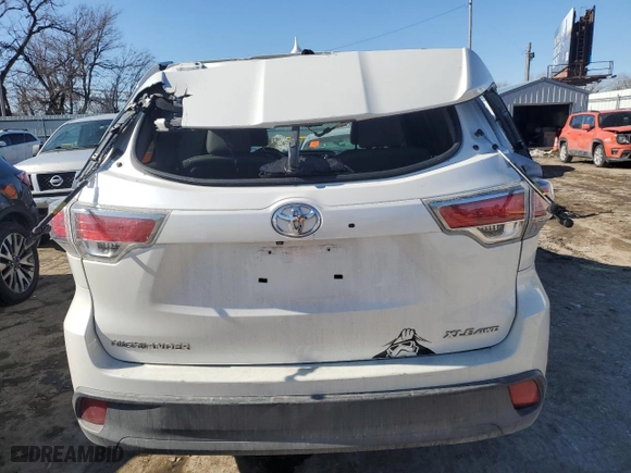 2014 Toyota Highlander XLE with VIN 5TDJKRFH2ES068322, listed as a Copart auction lot 41780005 with 141,720 mi miles and Salvage Title. Bid and sale history available at carsss.com. Image 6.