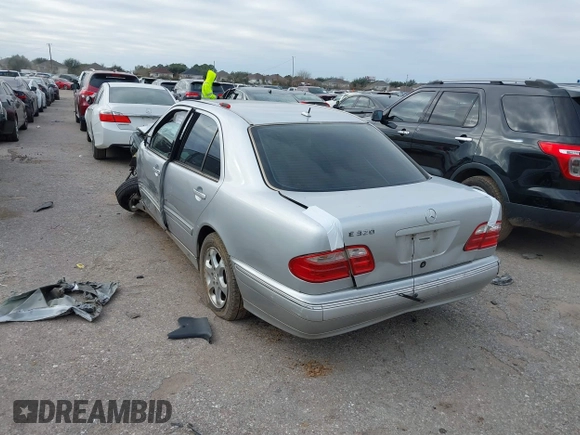 2002 Mercedes-Benz E-Class with VIN WDBJF65J62B460700, listed as a IAAI auction lot 41277847 with 1 mi miles. Bid and sale history available at carsss.com. Image 3.